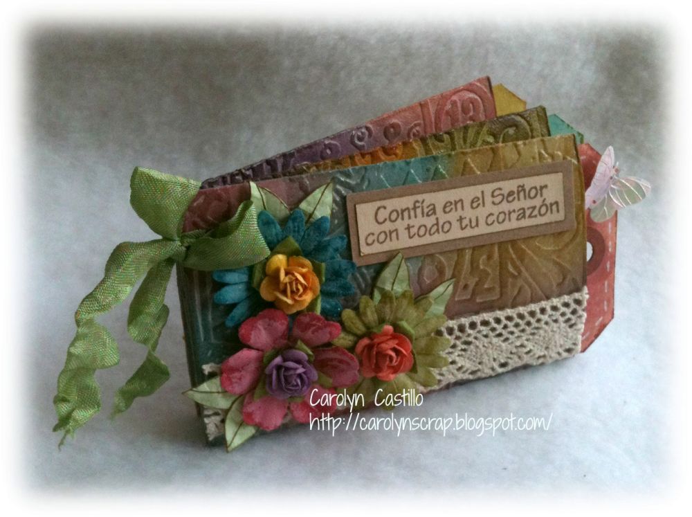 Tutorial Mini album con Embossing y Distress