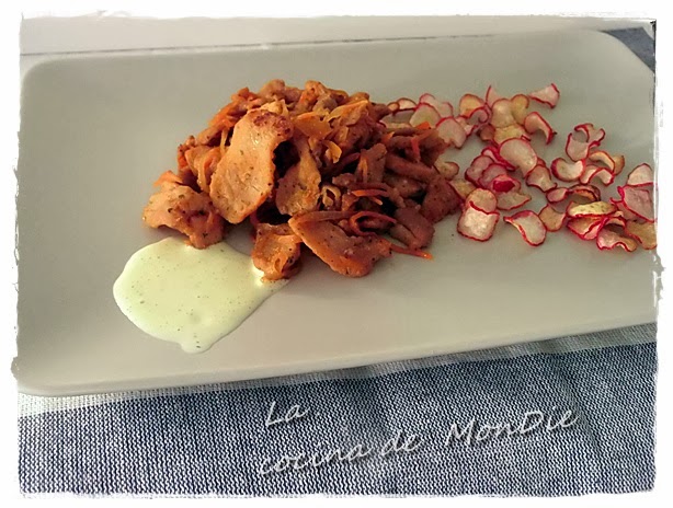 Carne De Cerdo Especiada Con Chips De Rabano
