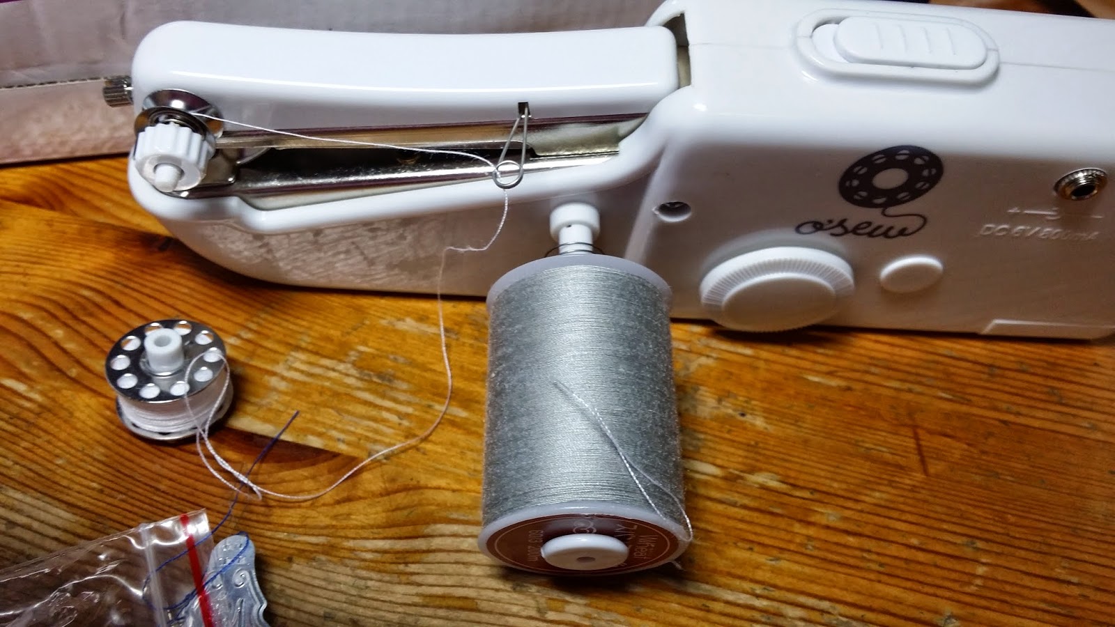 Mille Feuille O'Sew Handheld Sewing Machine