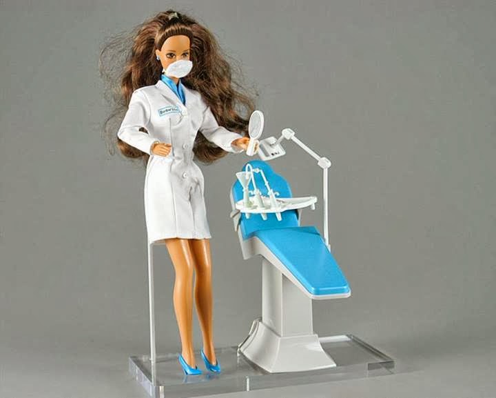 É da sua época?: [1990] Barbie Dentista