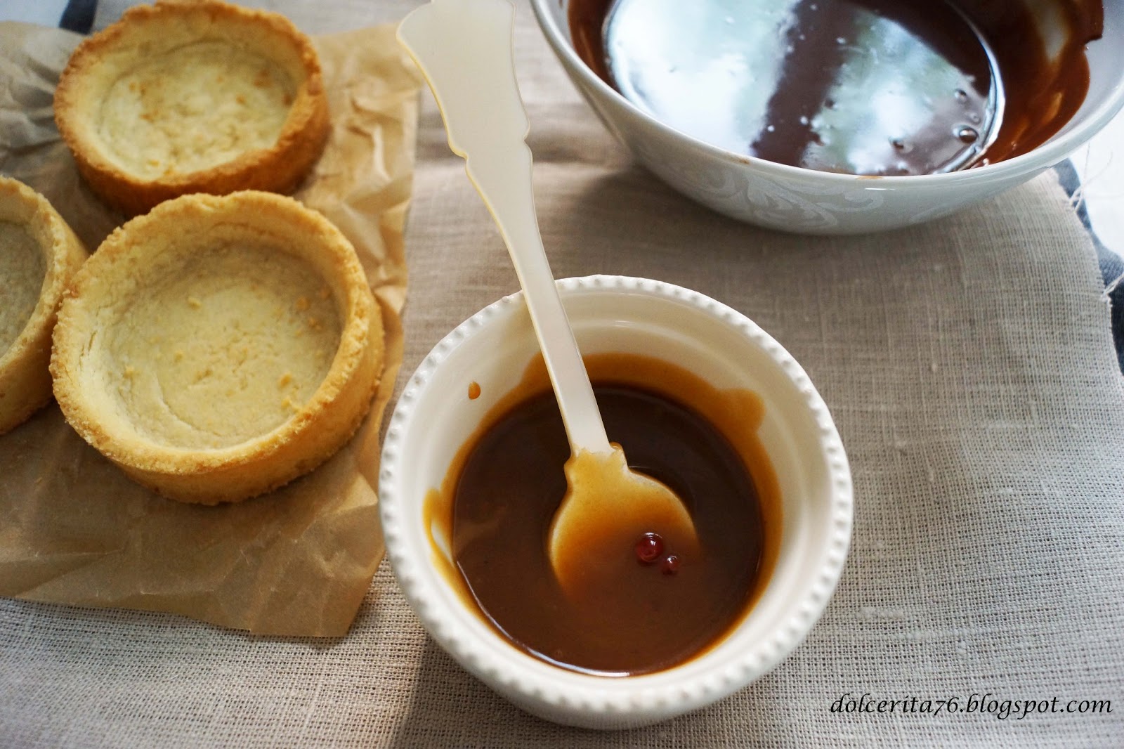 Dolce Rita Pink pepper caramel and chocolate ganache mini tarts, a