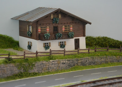 Das alte Bauernhaus - Entstanden aus einem umgebauten und ergänztem Kibribausatz Das alte Bauernhaus - Entstanden aus einem umgebauten und ergänztem Kibribausatz