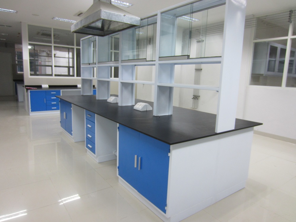 Fume Hood / Lemari Asam to Robust Multilab Solusindo