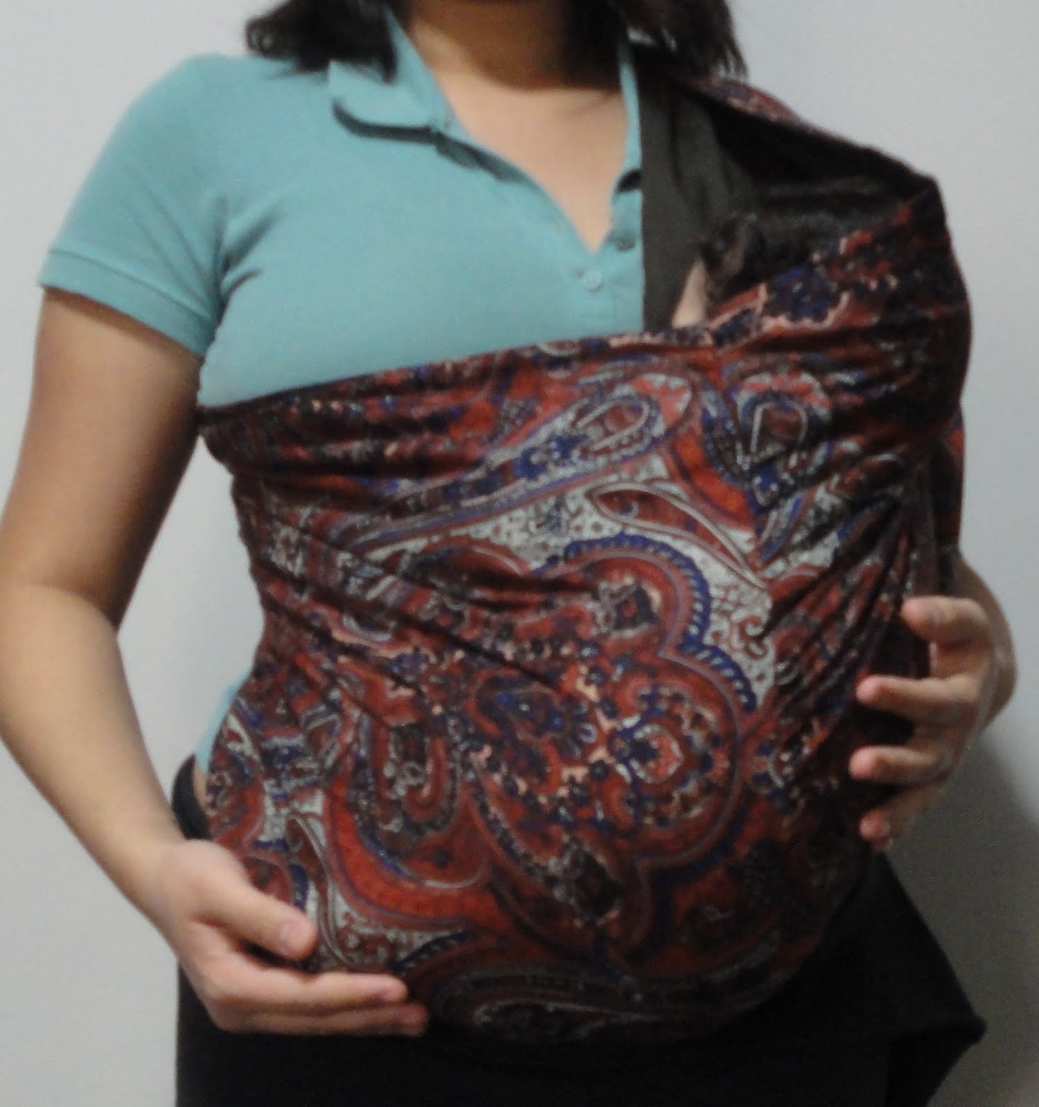 My baby rocks! Tutorial Pouch sling