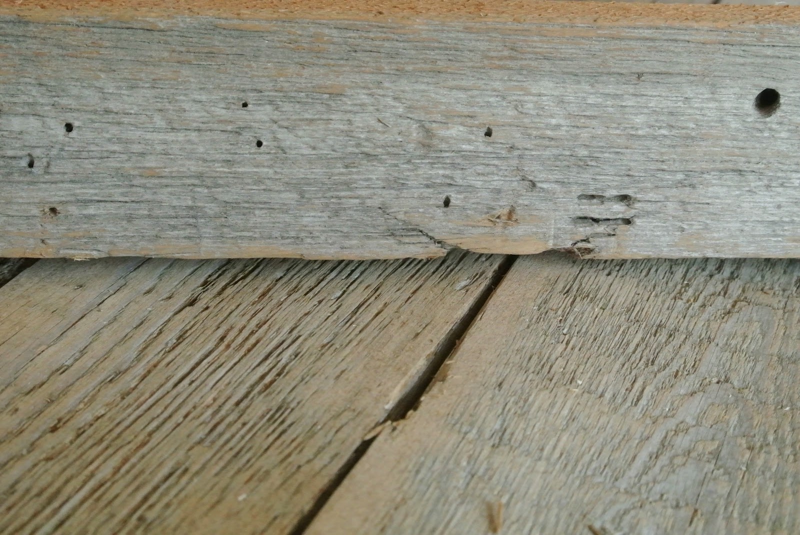 Brookline Street Studio Making Pallets Look like Barn Wood