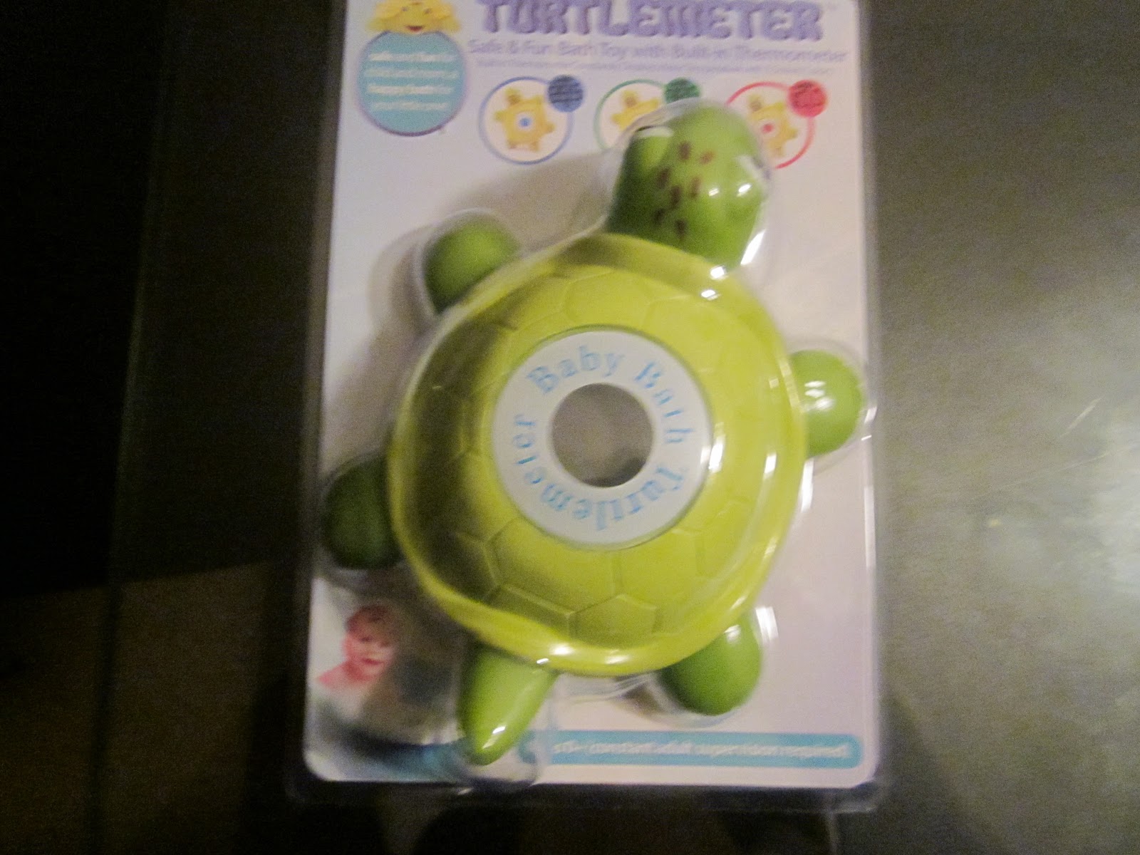 Turtlemeter, the Baby Bath Floating Turtle Toy and Bath Tub Thermometer