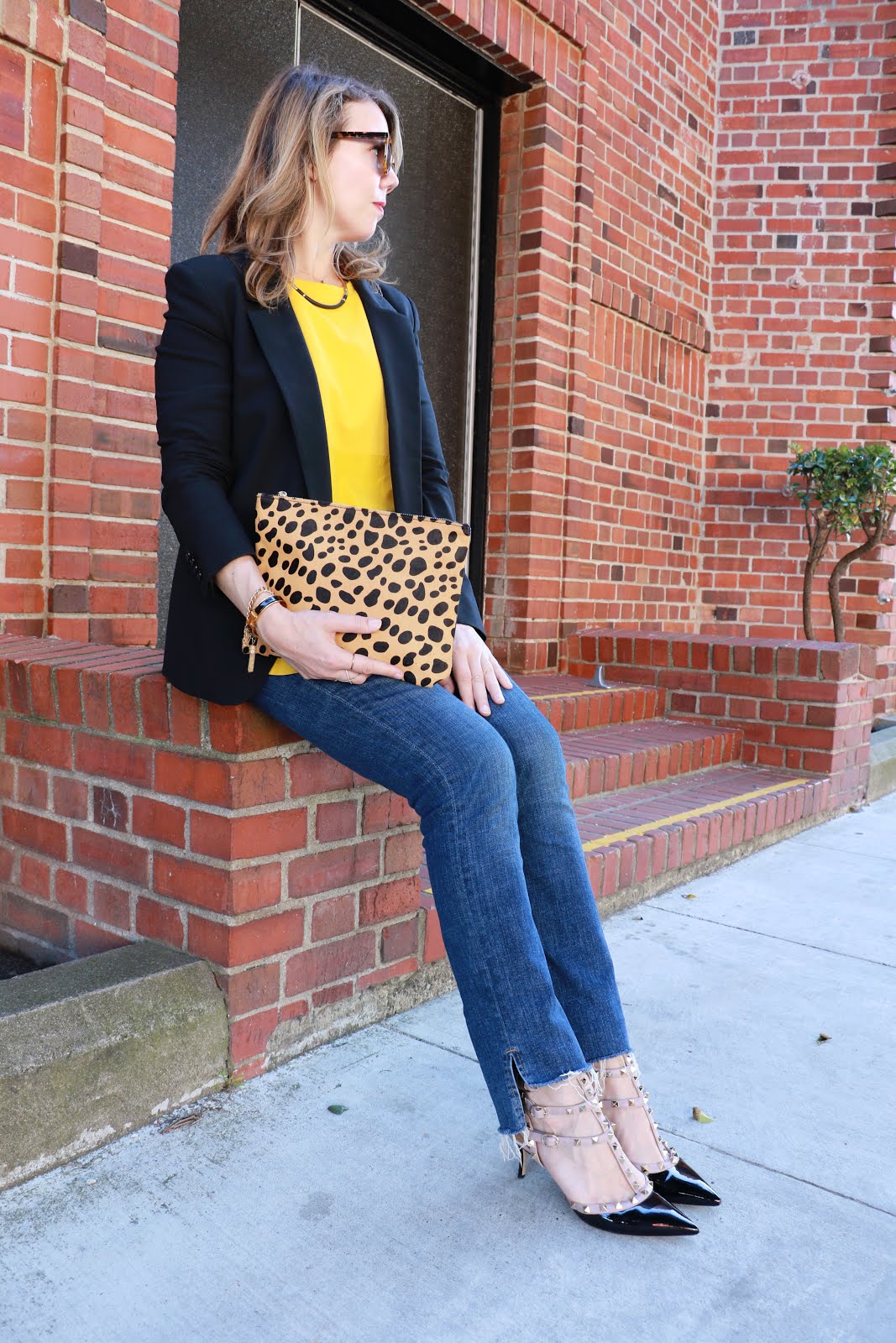 What to wear with bright yellow Cheryl Shops