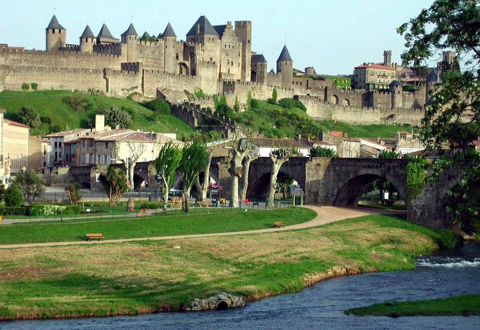 Vé máy bay đi  Carcassonne
