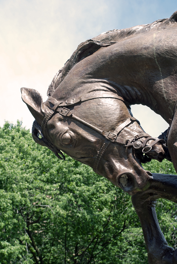 John A. Logan StatueGrant Park, Chicago Connecting the Windy City