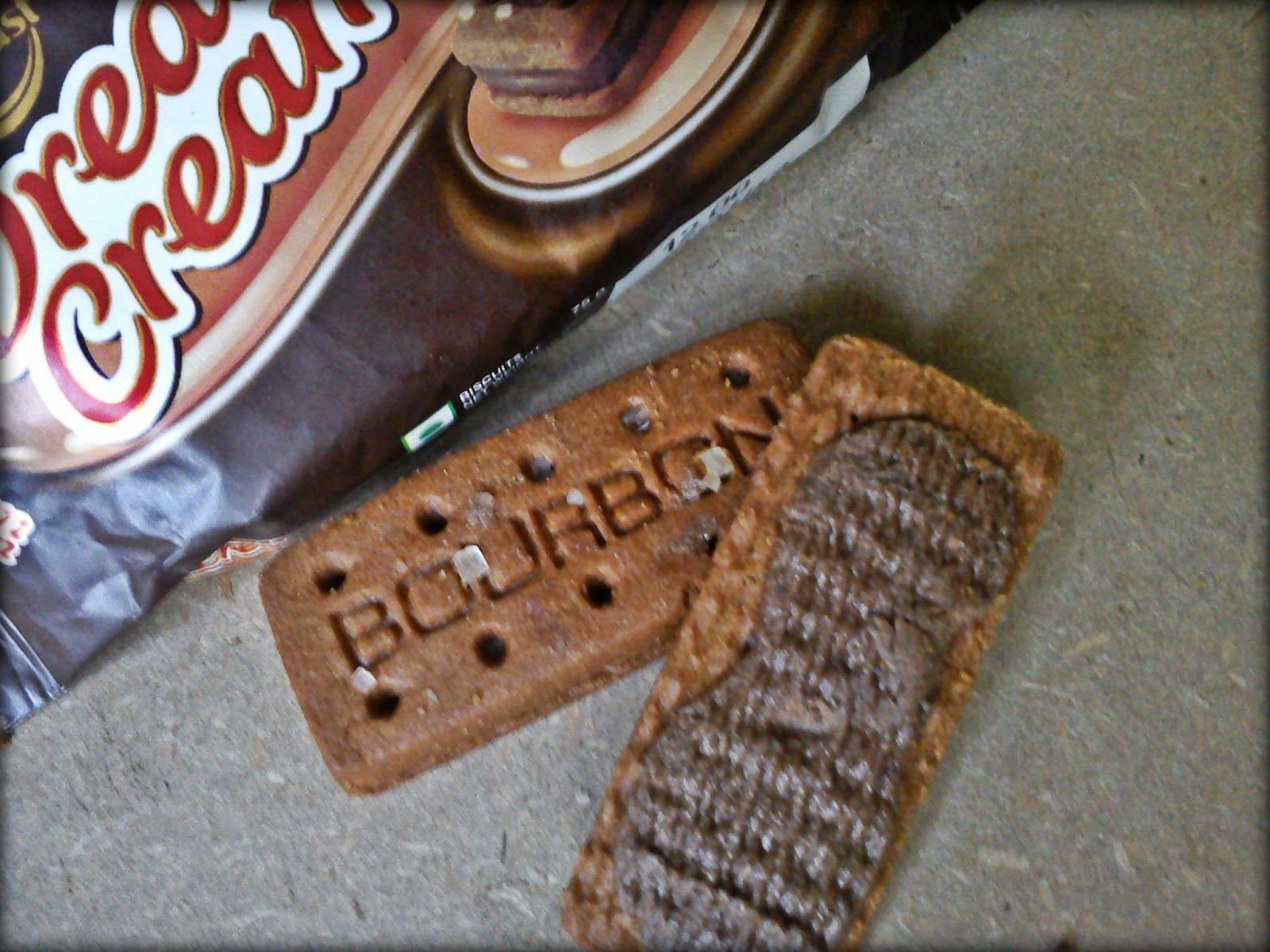 Chocosophy Sunfeast Dream Cream Bourbon biscuits