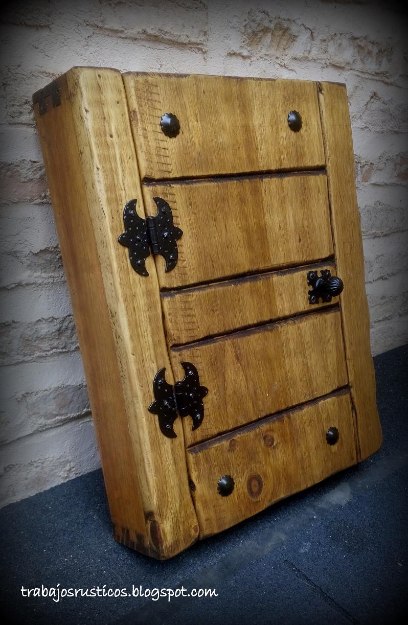 Trabajos Rústicos: Guarda Llaves Rustico. "Modelo Libro"