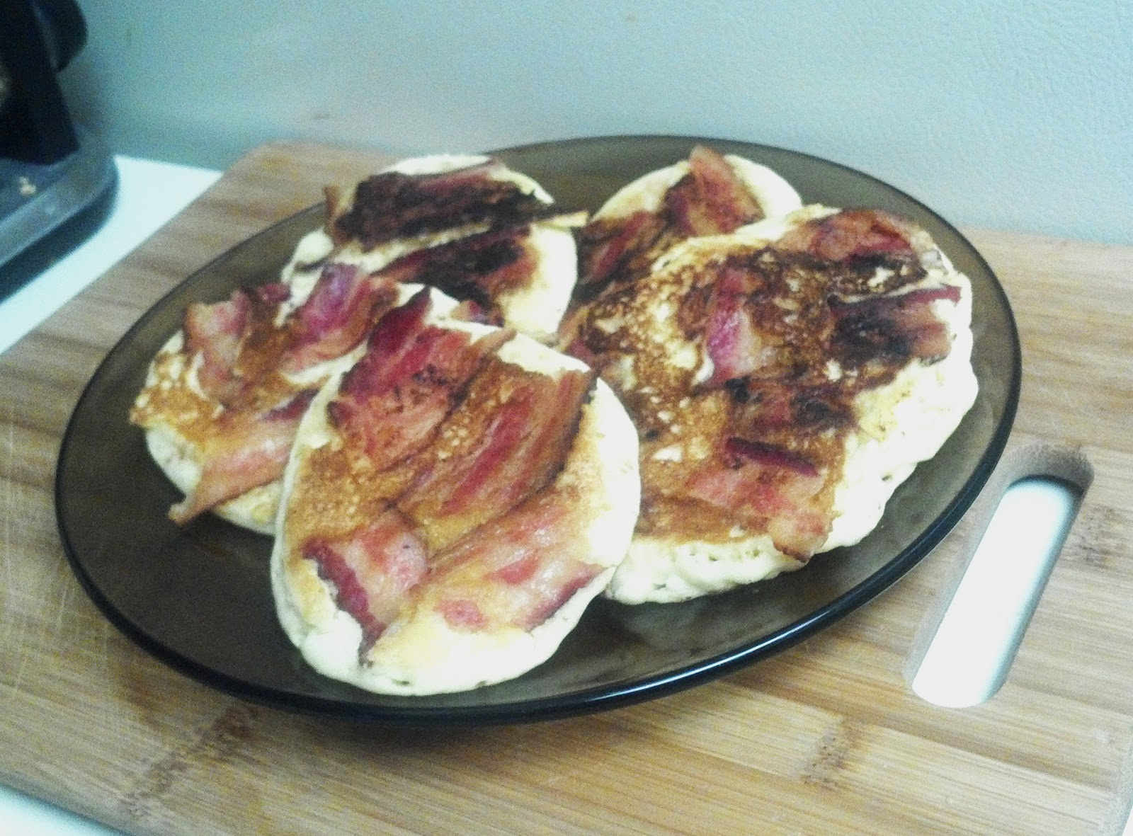 For the Love of Yum: Bacon Pancakes, Makin Bacon Pancakes....