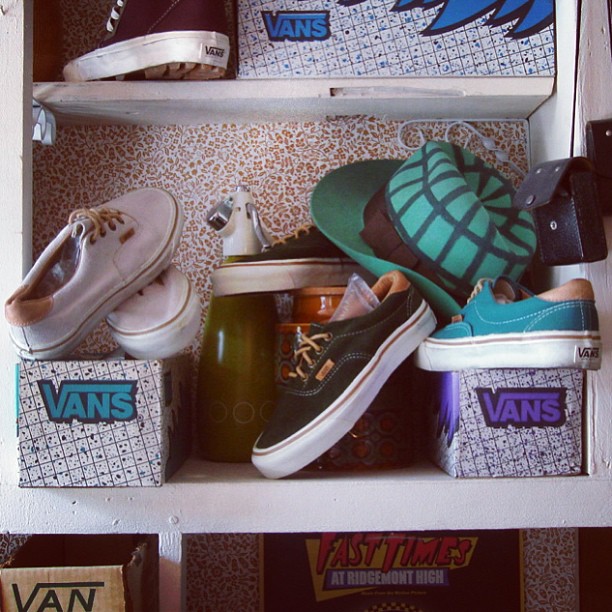 theothersideofthepillow vintage VANS china blue canvas ERA 59 tan