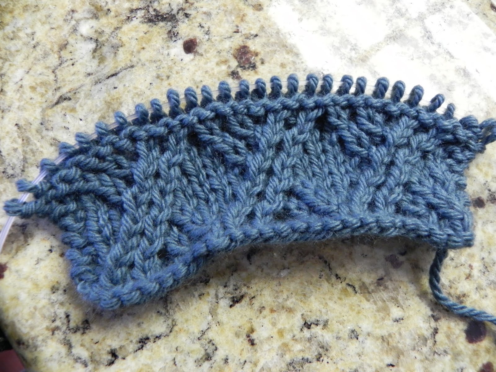 DeepThought Twisted Stitch Trellis Stitch Pattern