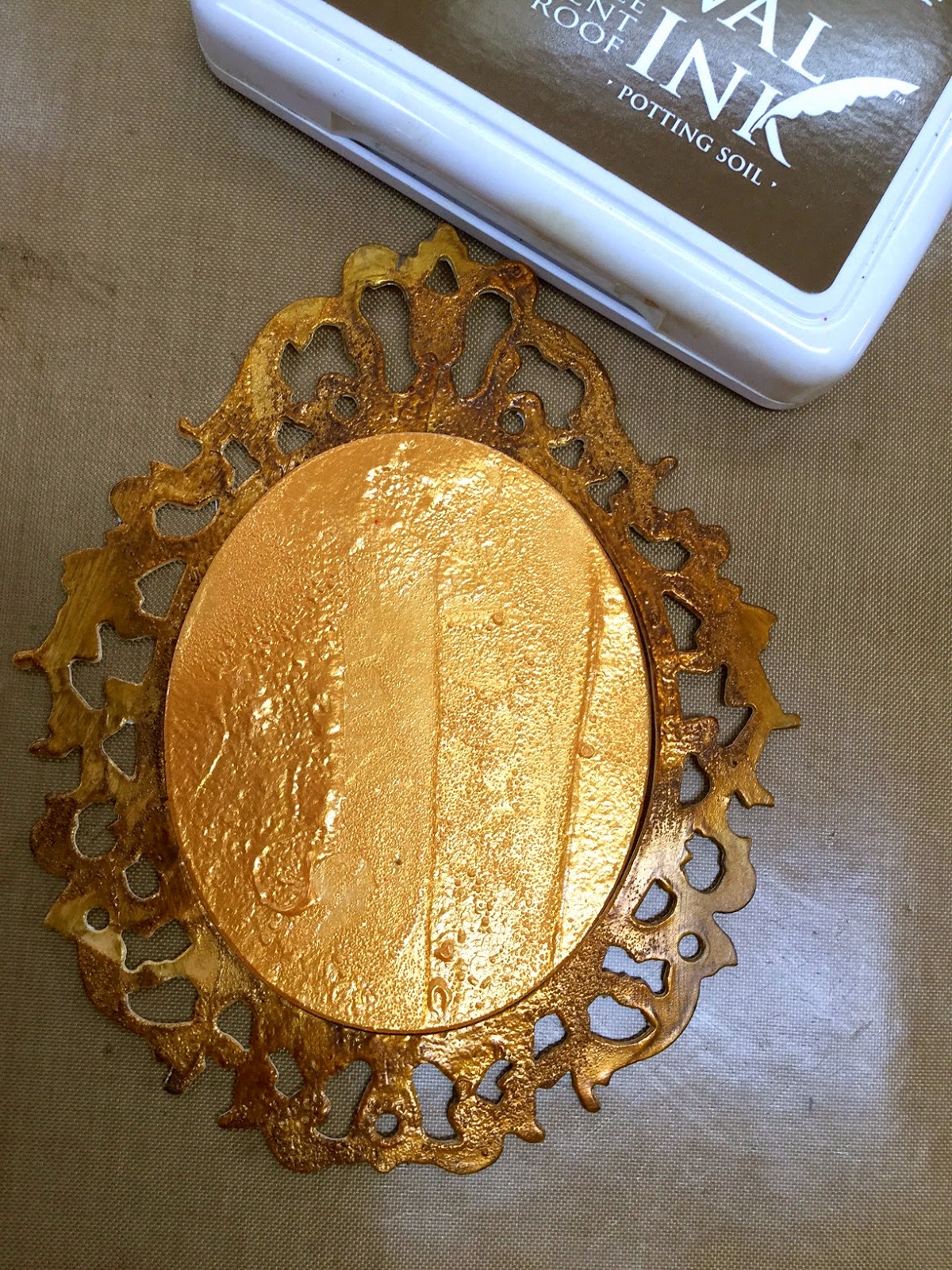 Studio 490 ornate frame hanging ornament...