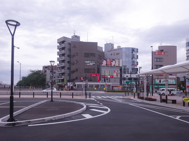 駅前ロータリー,東中野〈著作権フリー無料画像〉Free Stock Photos 
