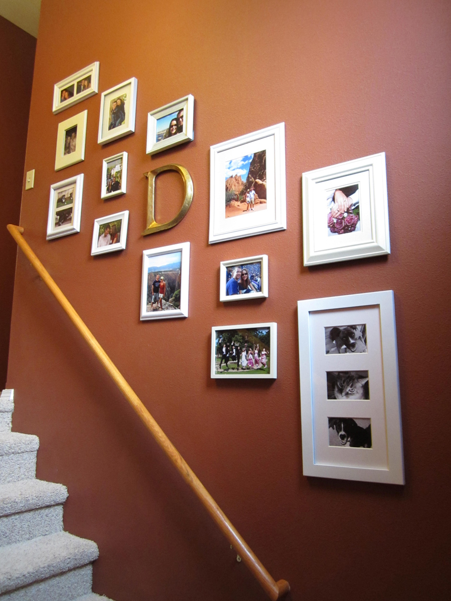 Simple Displaying Photos with Simple Decor