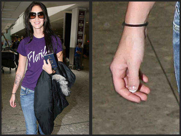 megan fox thumb disorder. Thumb Gate: Megan Fox