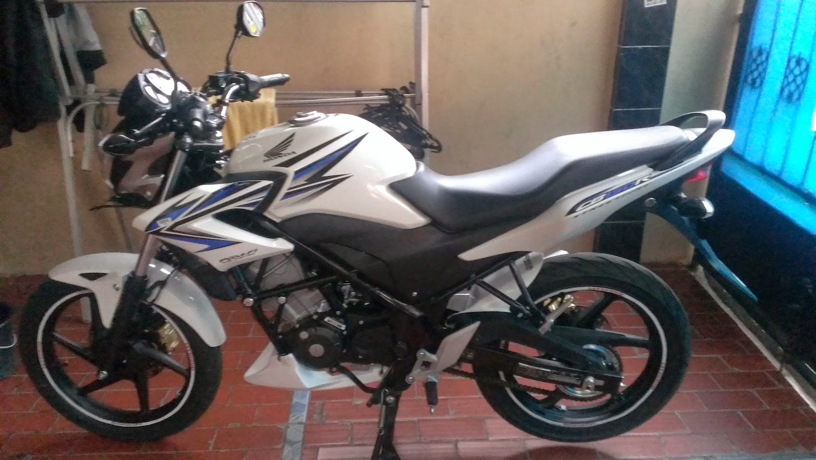 Story of My CB150R: April 2014 Story of My CB150R: April 2014
