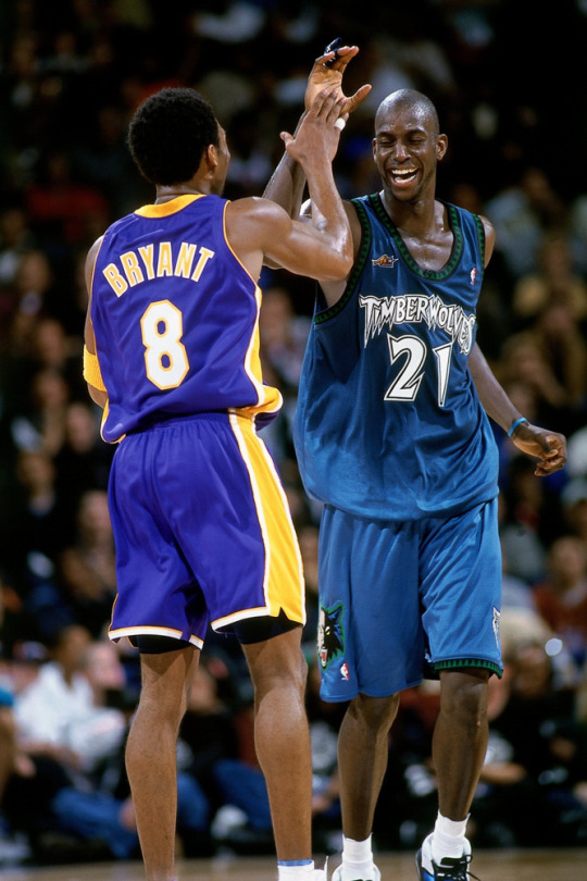 The Sports Alley Classic NBA Throwbacks Kobe Bryant and Kevin