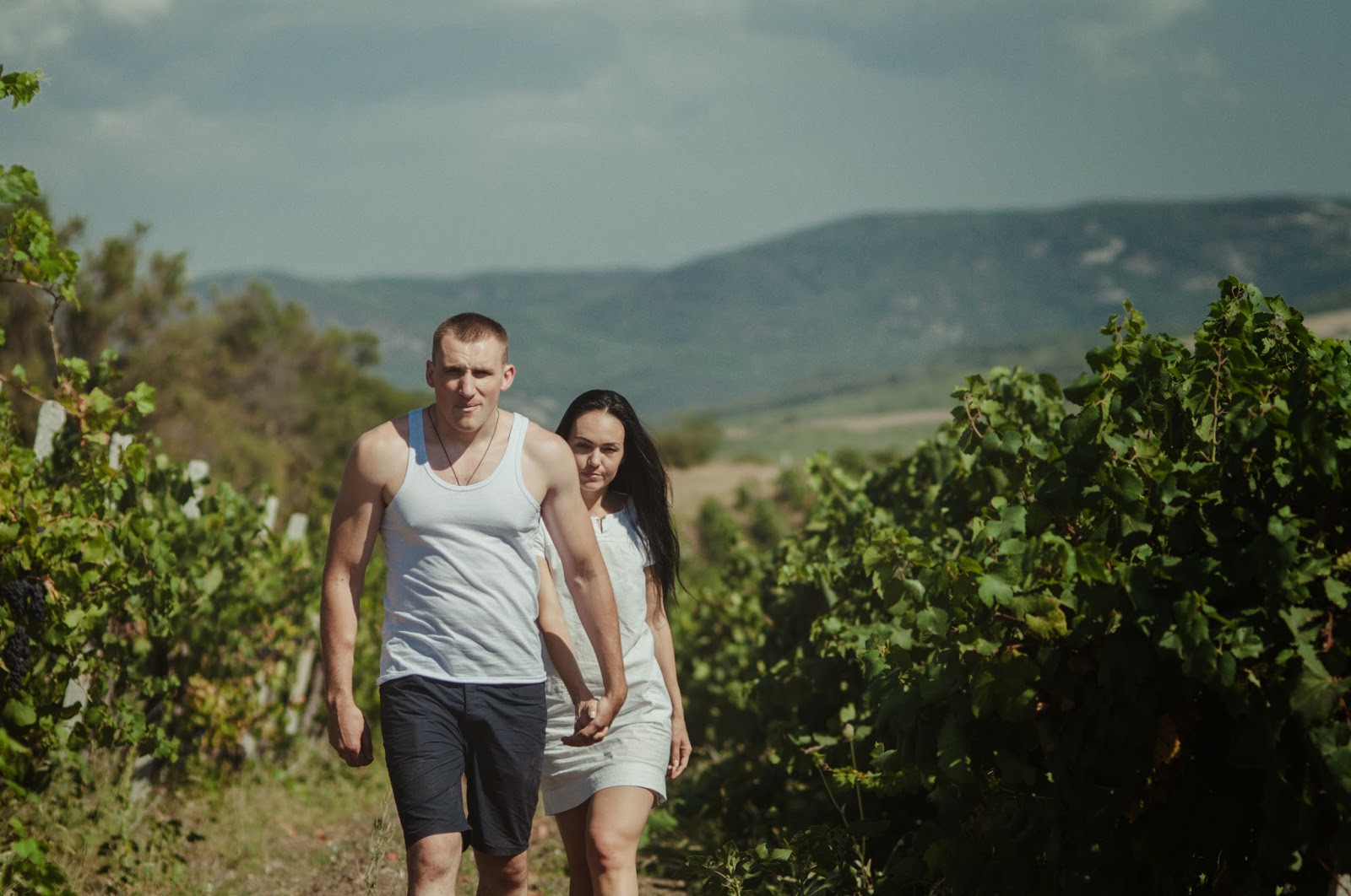Женя и Андрей_постсвадебная съемка_3 love story, кучерявые фотографии, летняя фотосессия, предсвадебная фотосессия, свадебный фотограф в Киеве, летняя фотосессия, фотосессия нв винограднике, фотосъемка в Крыму, морская фотосессия