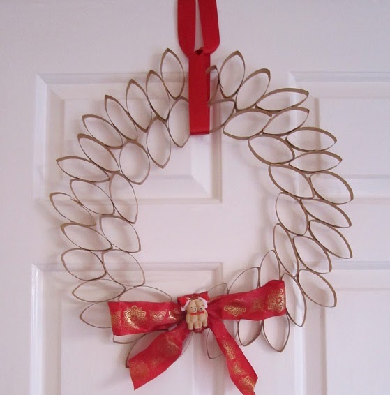 Hayley goes handmade Recycled Christmas wreath and decorations