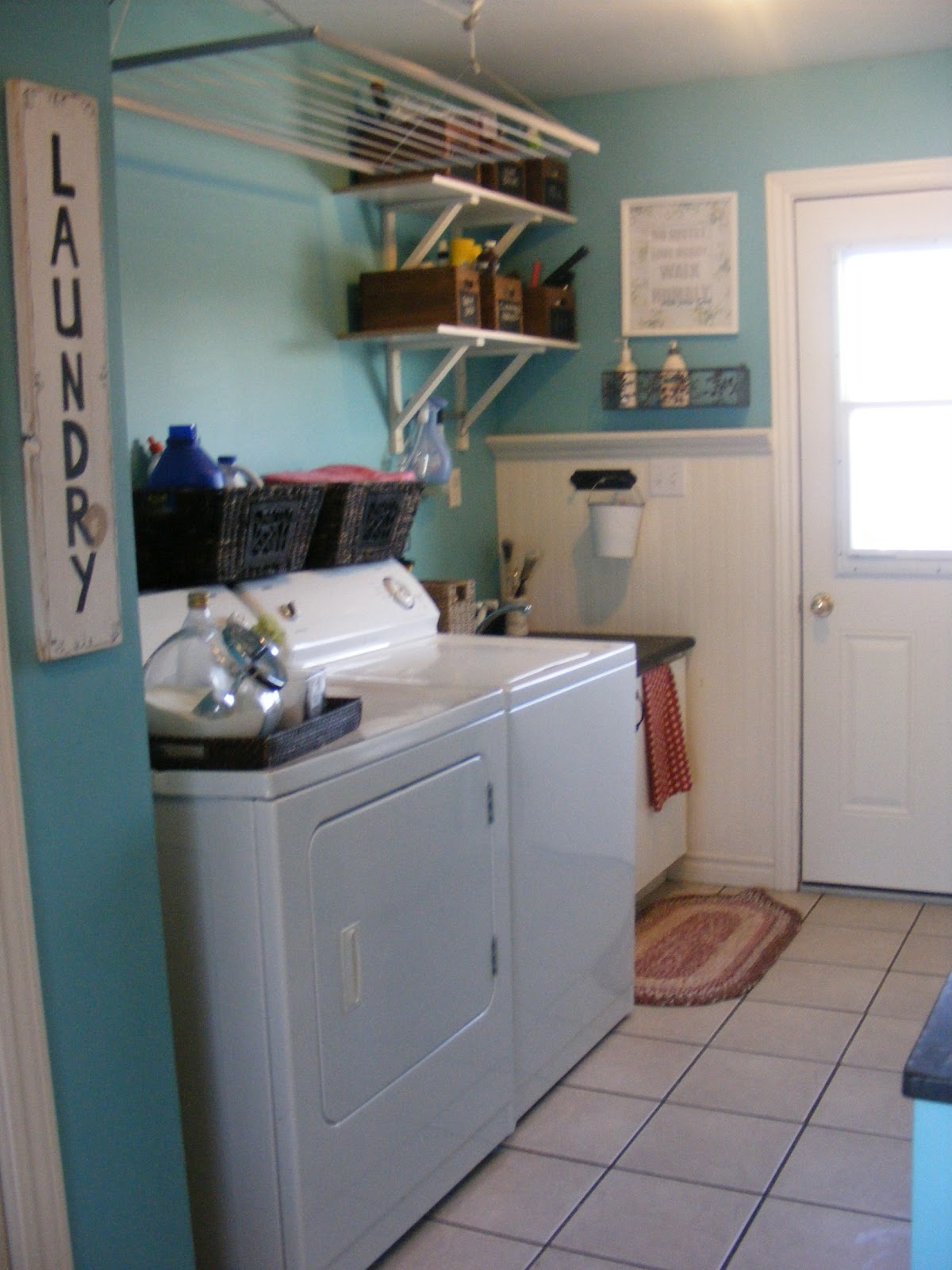 {Home Staging 101} Part 1 Laundry Rooms The Complete Guide to Imperfect Homemaking