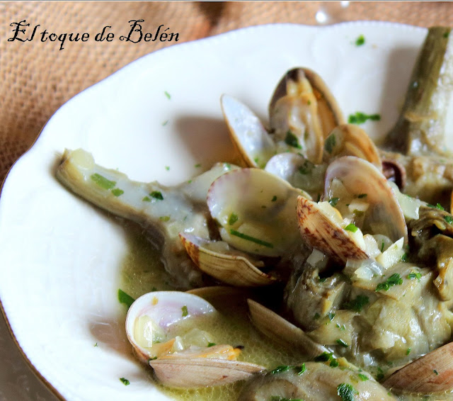 Alcachofas Con Almejas 
