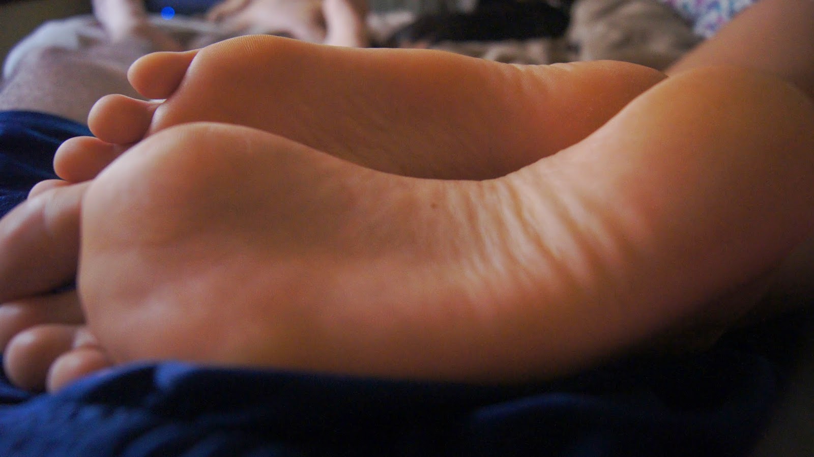 Redbone feet soles