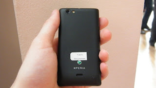 Sony Xperia Miro (Pictures)