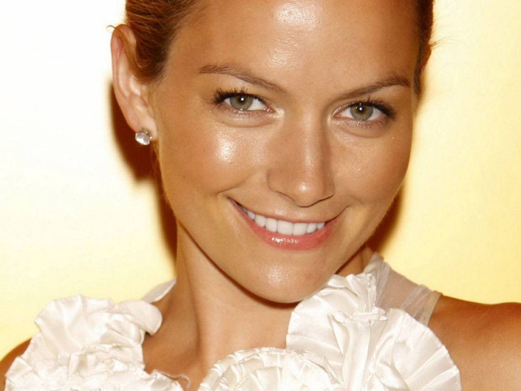 Becki Newton Wallpapers