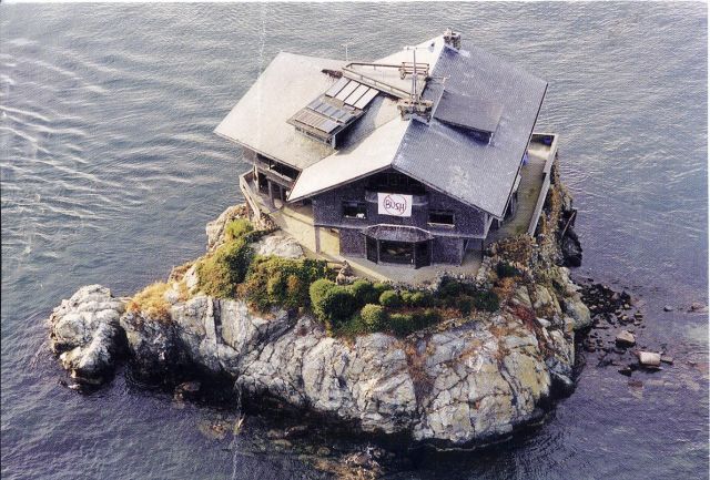Stone House At Scarborough Beach Ri Stone House At Scarborough Beach Ri