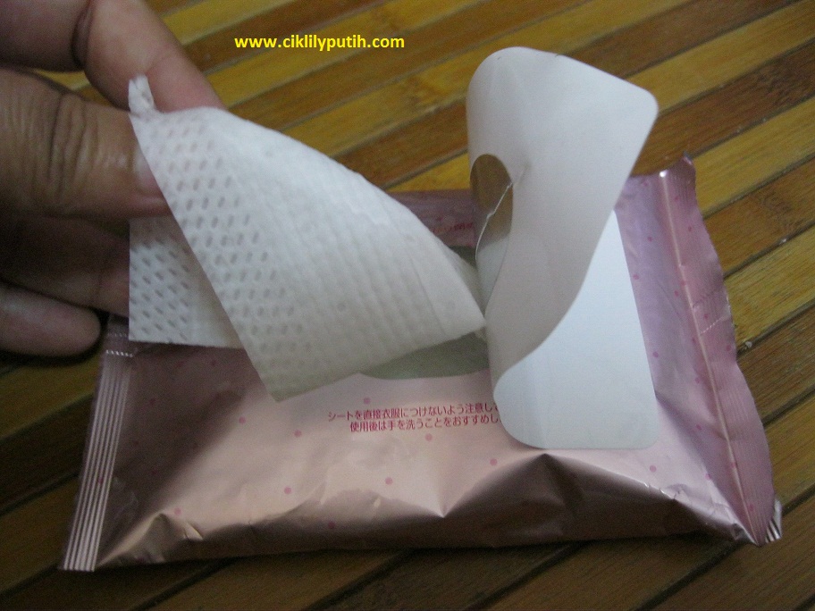 Cara melipat tisu untuk sendok