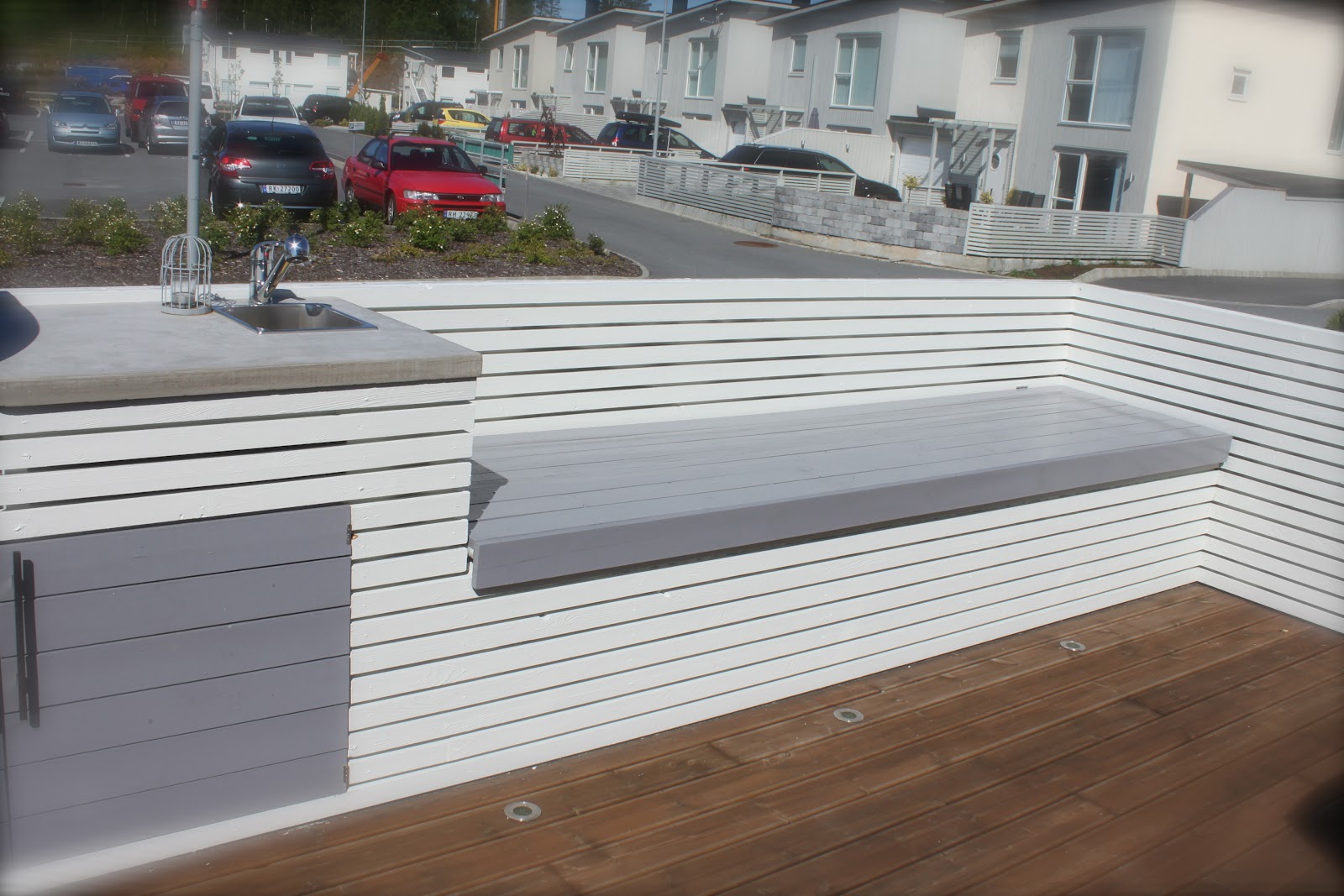 Lage betongbord ute