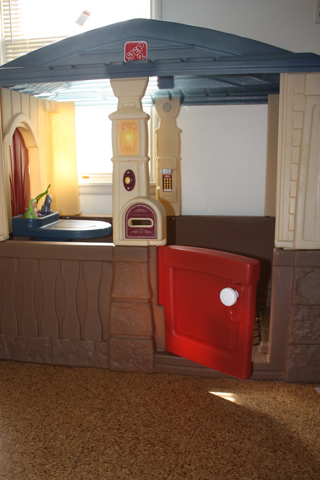 Mamma Evie S Honest Reviews Toy Review Step 2 Neat And Tidy Cottage