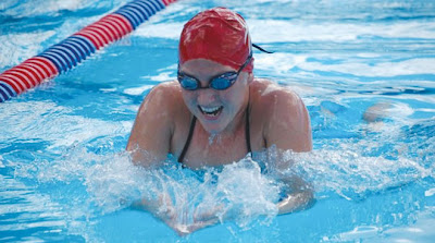 Women Swimming