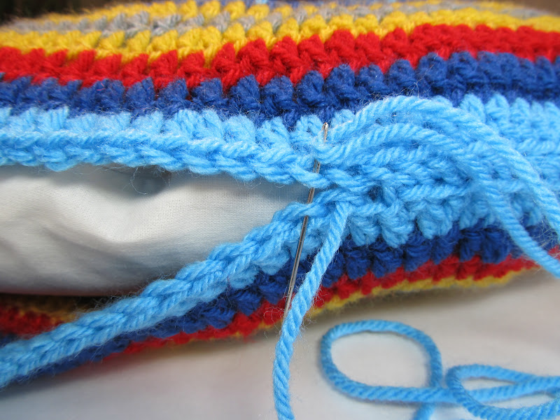 Solid Half Circle Pillow Tutorial