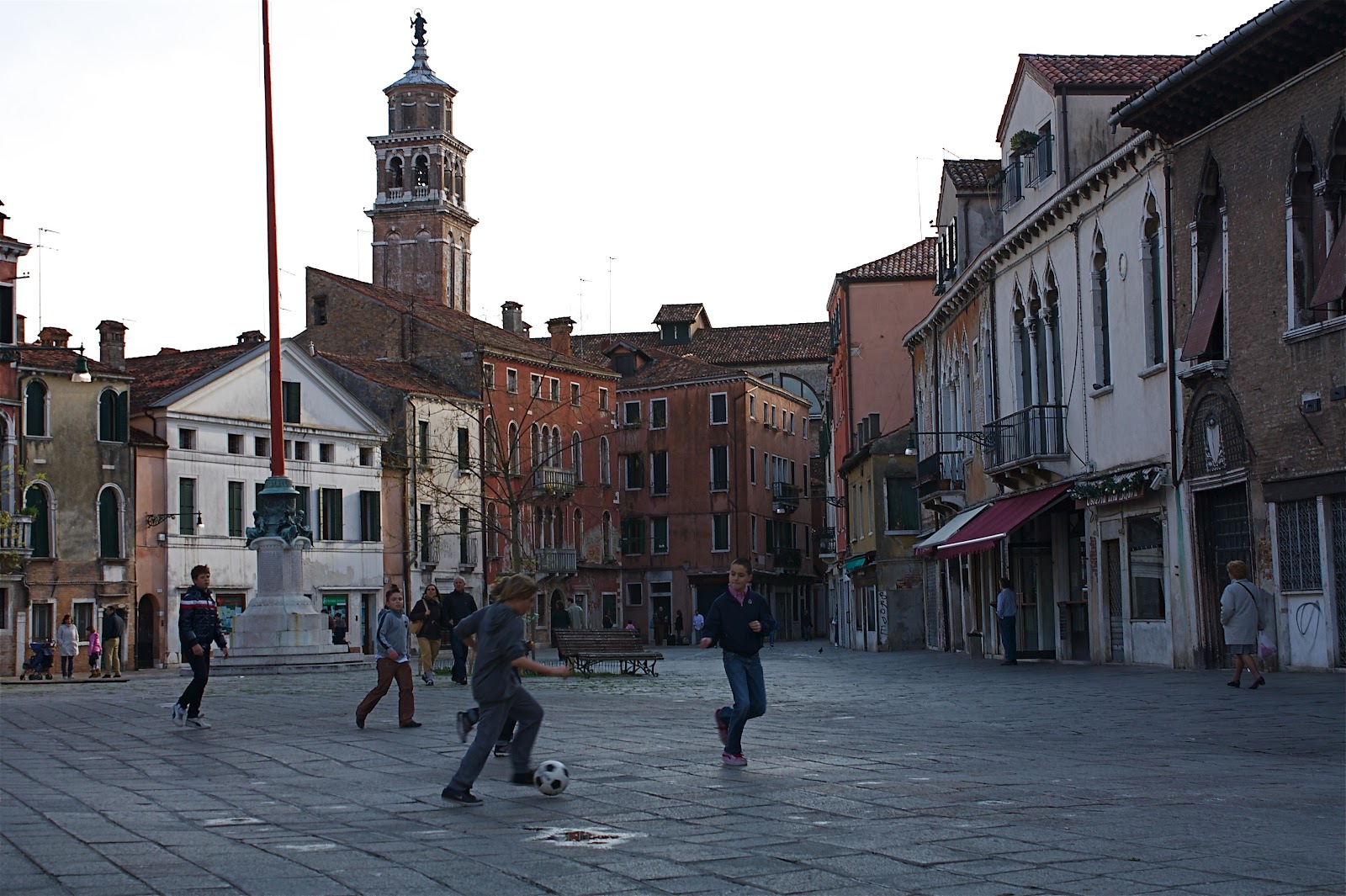 venezia blog: Pasqua Calcio in Campo Santa Margherita, This Afternoon