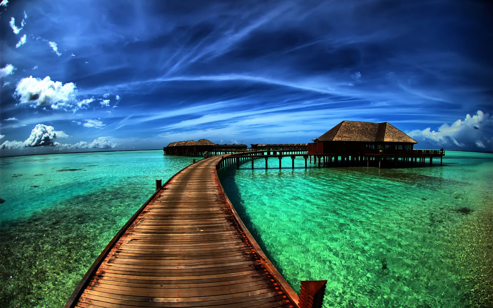 http://1.bp.blogspot.com/-zchKo3Urt60/TuJ-rF52FSI/AAAAAAAAA7E/tT_bBjo5lek/s1600/paradise+wallpaper+desktop1.jpg