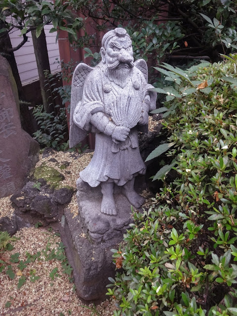 月見岡八幡神社内,天狗像,富士塚,新宿,落合〈著作権フリー無料画像〉Free Stock Photos 