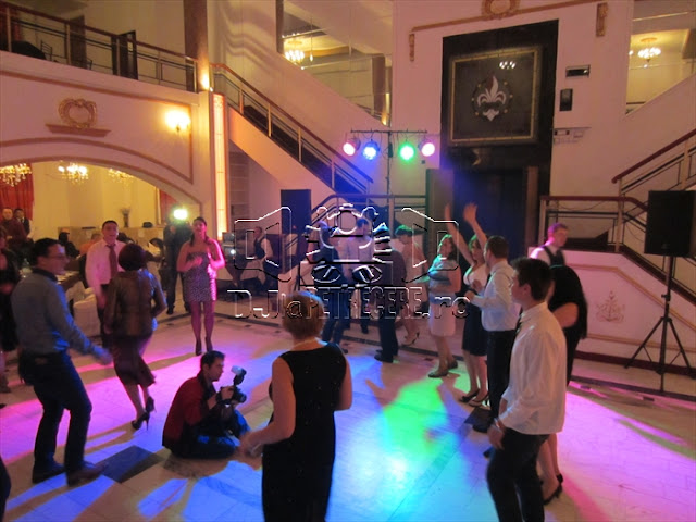 Petrecere de cununie cu DJlaPetrecere.ro - Casa de cultura a studentilor - 0768788228 Petrecere de cununie cu DJlaPetrecere.ro - Casa de cultura a studentilor - 0768788228