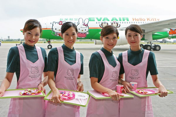 Hello+kitty+EVA+air+stewardess_6.jpg