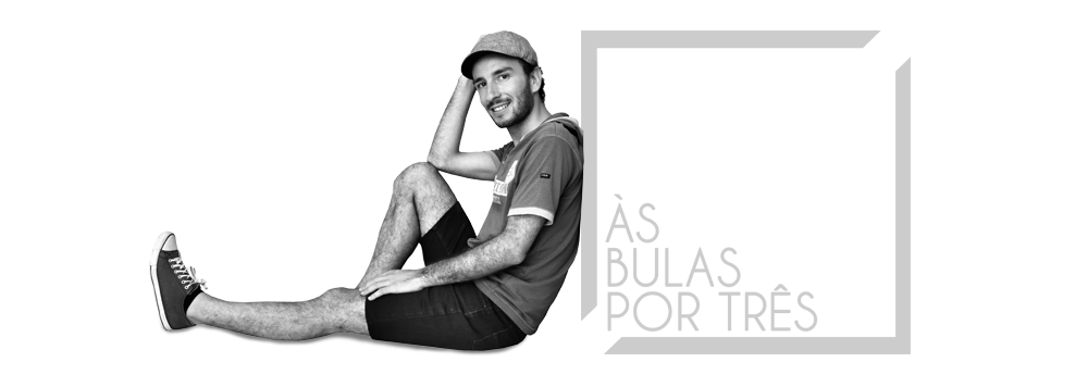 ÀS BULAS POR TRÊS 