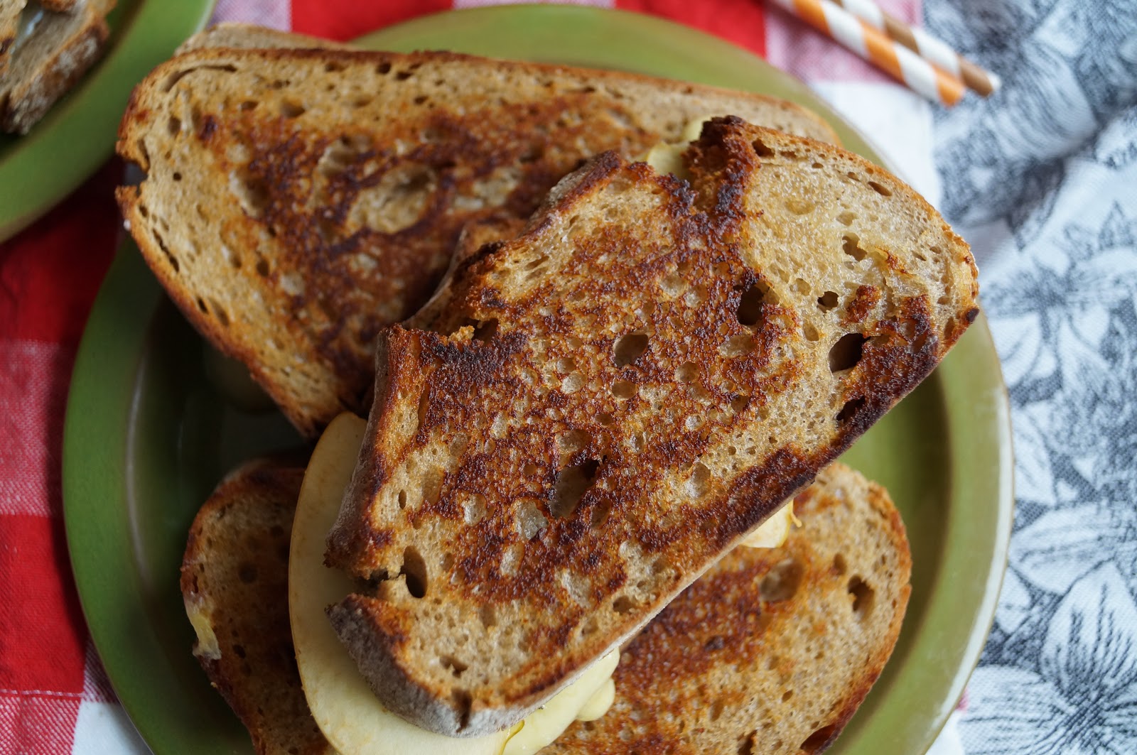 Cozy in Germany Food on Friday grilled cheese for grown ups