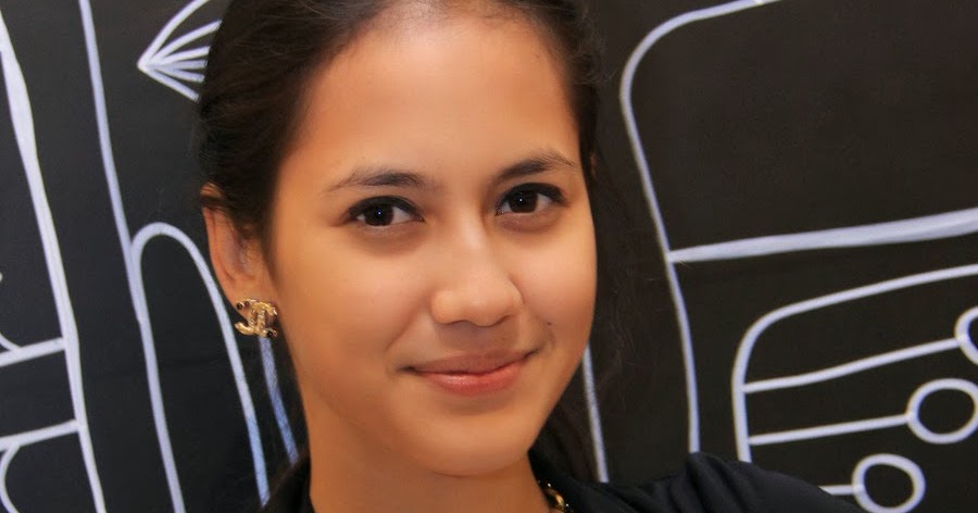 Biografi Profil Biodata: Profil Biodata Pevita Pearce Aktris Indonesia