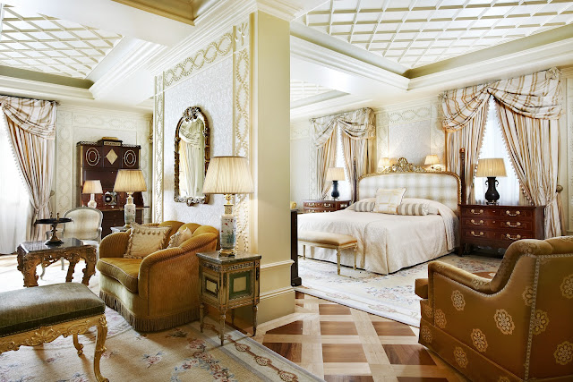 http://1.bp.blogspot.com/-zghD7B5qbFU/TzPxQpHg_qI/AAAAAAAABas/pTUEYBEFyjk/s640/Royal+Suite+-+Bedroom.jpg