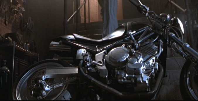 Moto design e passioni: trx/monster lara croft MOTO DESIGN E PASSIONI: TRX/Monster Lara Croft