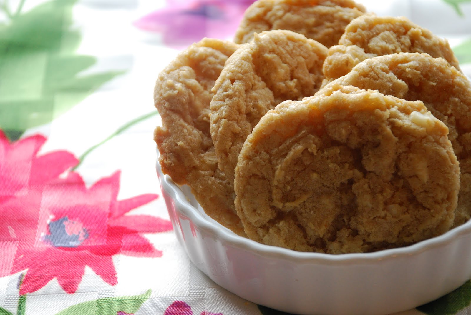 Everyday Insanity... Hawaii and Macadamia Cookies