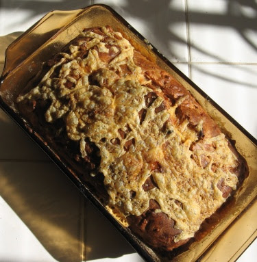 Apple cheddar bread