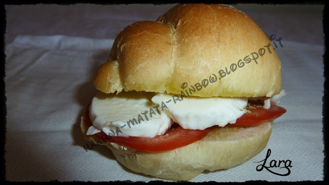 Panino con caprese